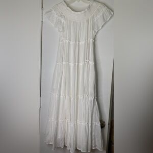 ANTHROPOLOGIE (flawless) Elegant White Maxi Dress